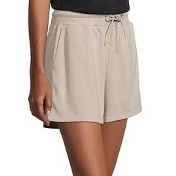Xersion Women’s Beige High Rise Drawstring Waist Workout Shorts Size XXL - Picture 3 of 7
